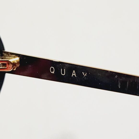 2 Pair QUAY Australia \